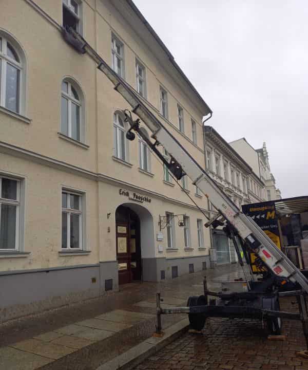 Möbellift in Karlsruhe für den Firmenumzug 